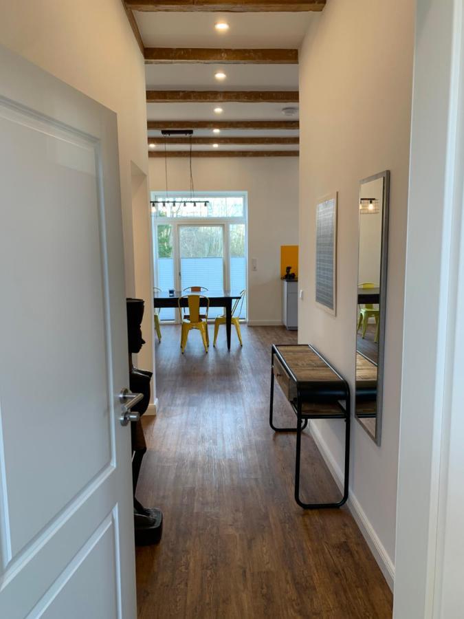 Altes Bahnhofsvorsteherhaus Wohnung Unten Husum  Extérieur photo